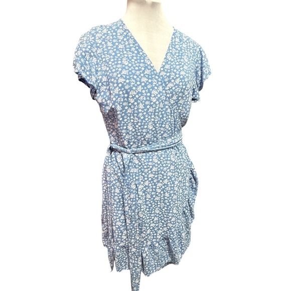 caralynmirand The Drop Dresses & Skirts - Y2K The Drop Blue White Floral Wrap Midi Dress XL Flutter Sleeve 90s Hippie Boho